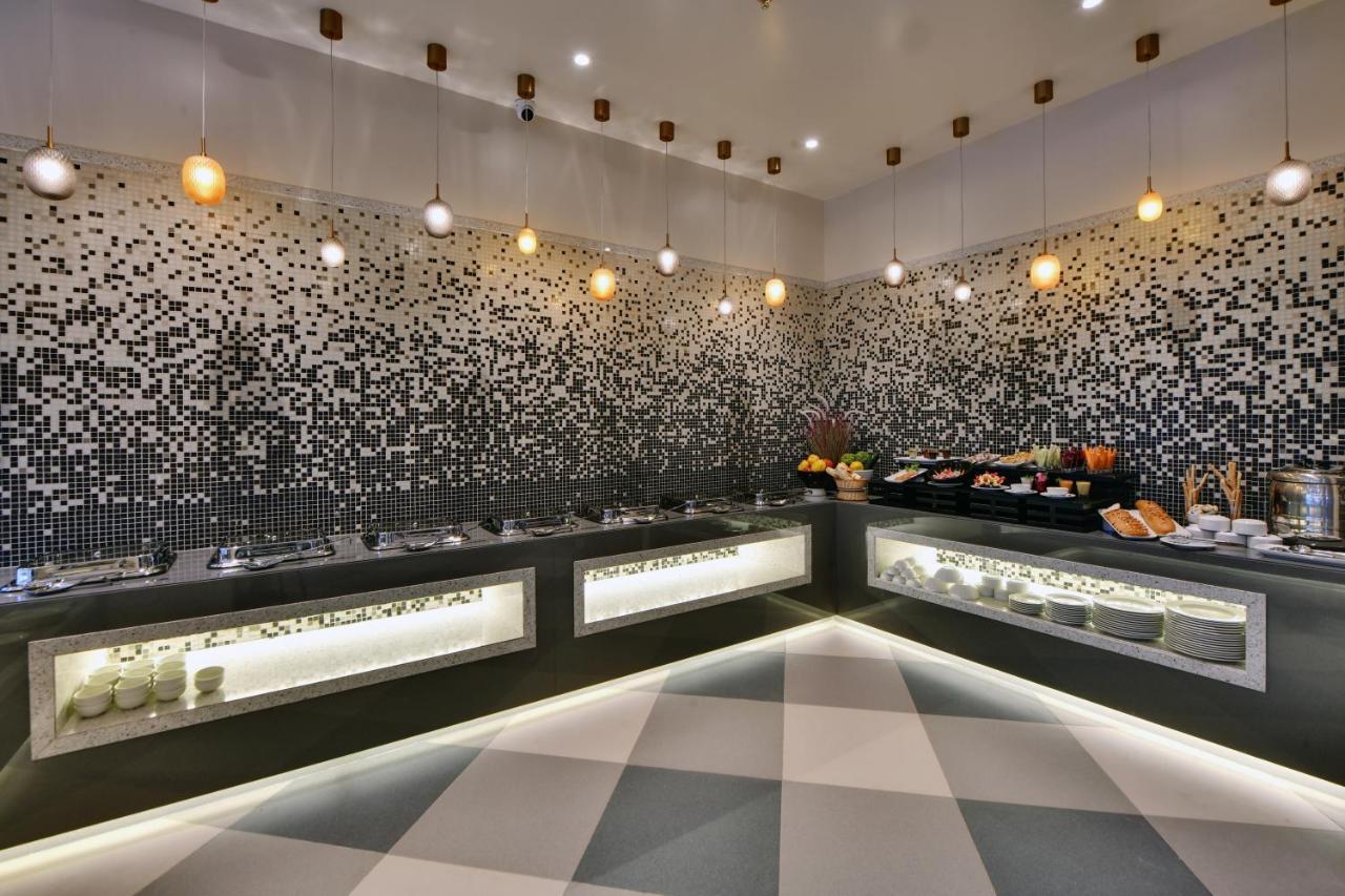 Click Hotel Pithampur Mhow Dış mekan fotoğraf